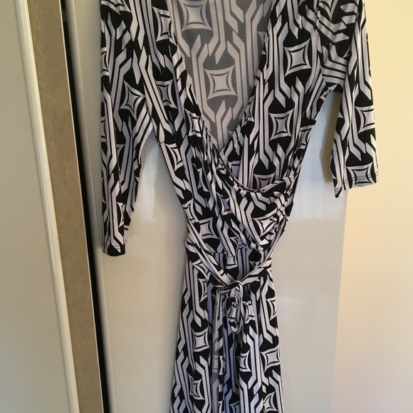 Dress - Picture 1 of 2